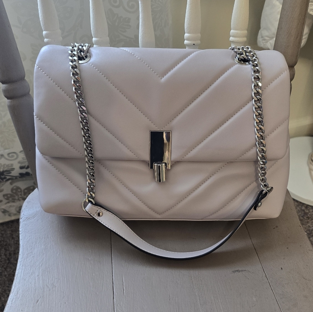 Lavender color Elegant 100% Leather Quilted Chain Shoulder Bag